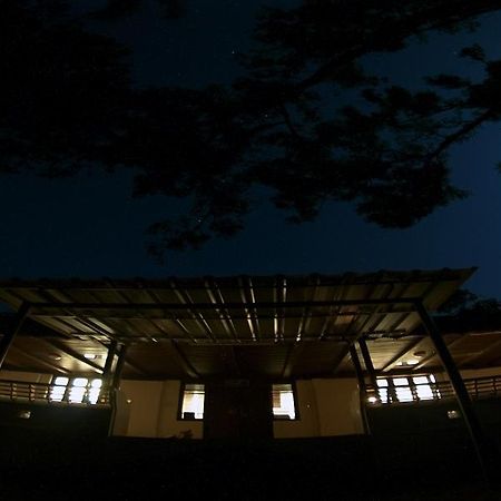 Chedi Spring Valley Hotell Athirappilly Exteriör bild